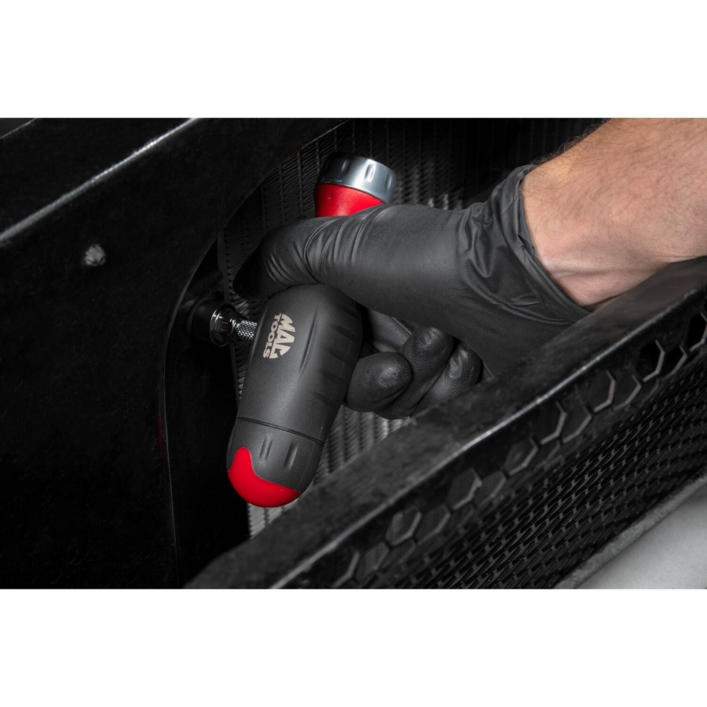 41-PC. DUAL RATCHETING SCREW AND NUT DRIVER SET