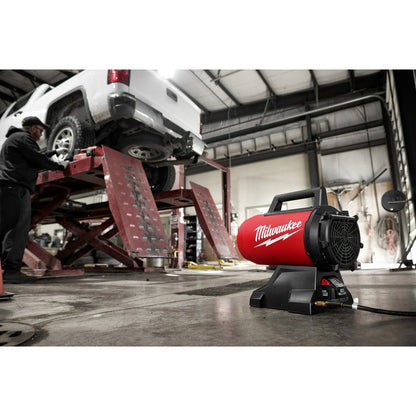 Milwaukee 0801-20 M18 70,000 BTU Forced Air Propane Heater