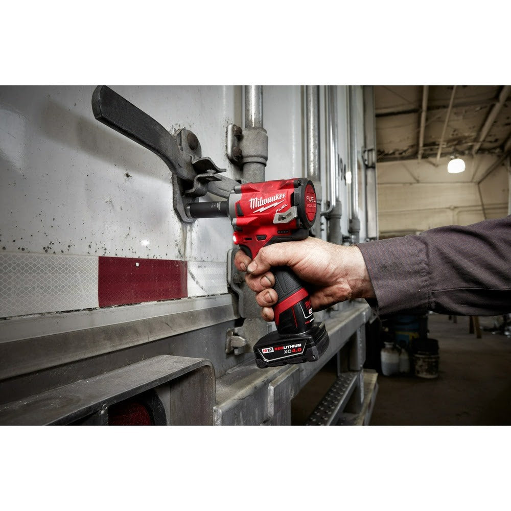 Milwaukee 2555-22 M12 FUEL Stubby 1/2" Impact Wrench Kit