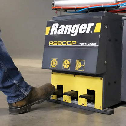 Ranger R980DP Tire Changer – 3HP Motor (220V), Dual Assist Arms, 30" Clamping